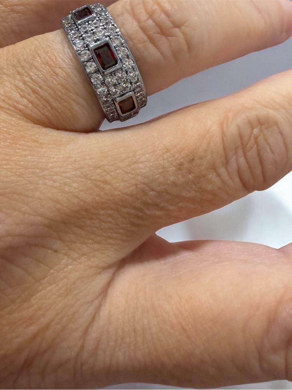 Sterling Silver Band Ring with Red Garnet Accent Stones size 5